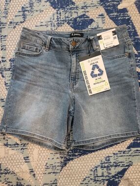 d. jeans Light Wash Denim Women's Shorts Size 10